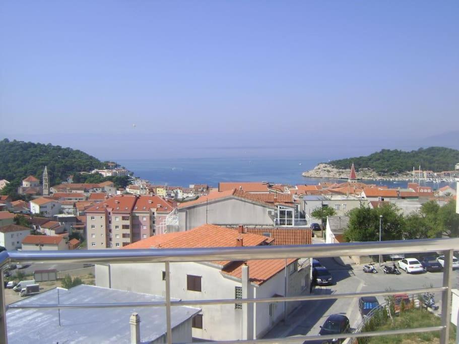 Apartment Lucija - Cozy Flat In The City Center With A Sea View & Parking Makarska Exteriör bild