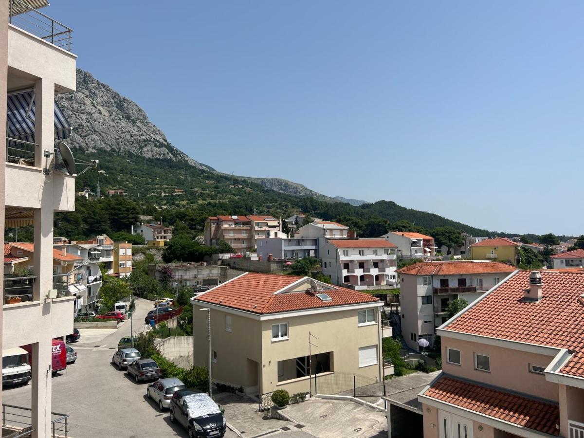Apartment Lucija - Cozy Flat In The City Center With A Sea View & Parking Makarska Exteriör bild