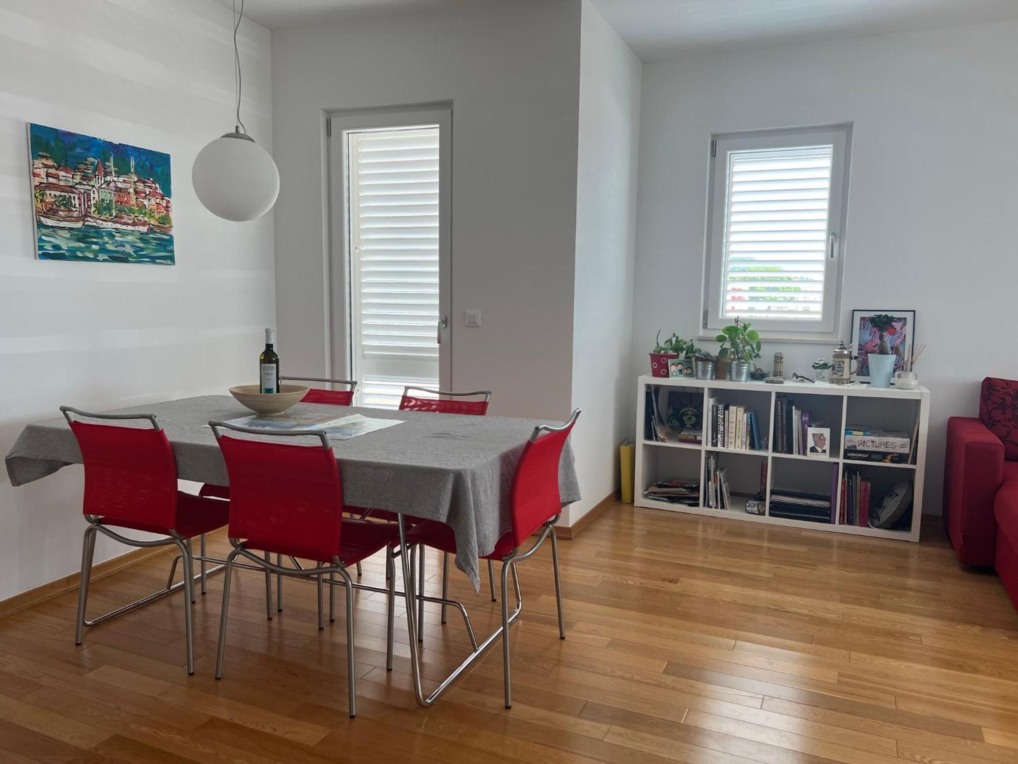 Apartment Lucija - Cozy Flat In The City Center With A Sea View & Parking Makarska Exteriör bild